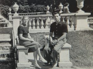 1962 год. После свадьбы молодожены отправились в путешествие в Ленинград, где посетили Петергоф