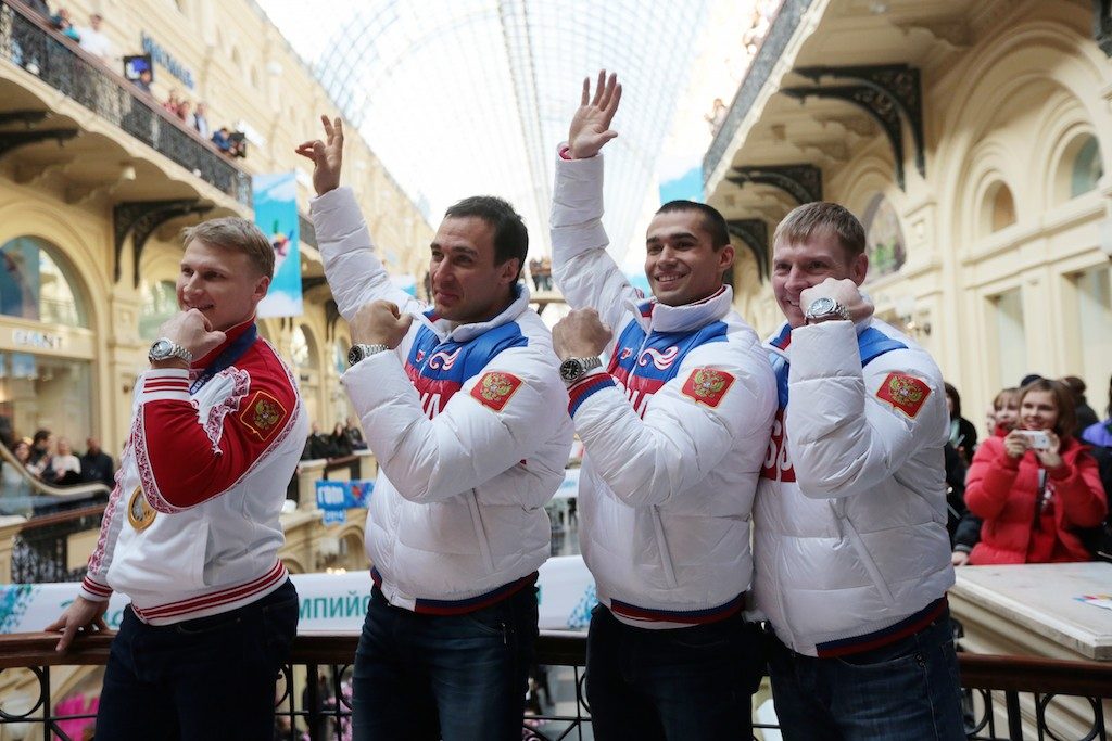 Олимпийский комитет запретил использование российской символики на форме 