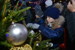 Более 250 праздничных елок пройдут во время каникул. Фото: архив, «Вечерняя Москва» 