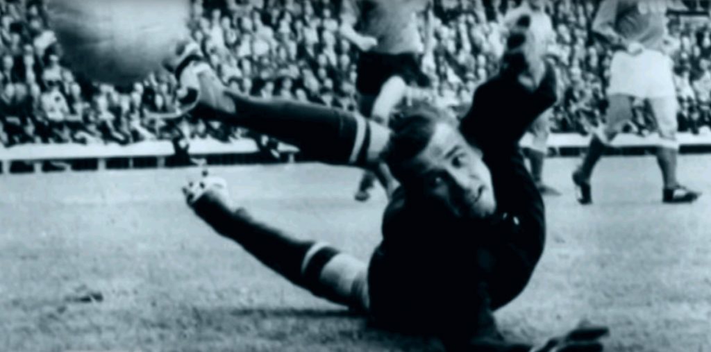 Легенда советского футбола, вратарь Лев Яшин. Фото: кадр из фильма «Непридуманные истории футбола», студия SK Production