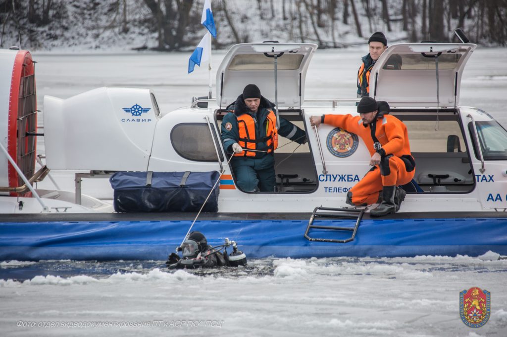 В зимний период безопасность на воде обеспечат московские спасатели