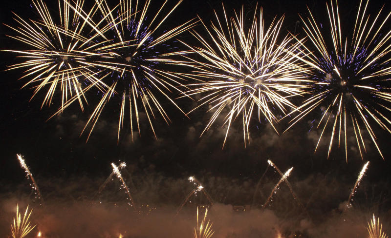 Новогодние фейерверки увидят посетители пяти парков Центрального округа