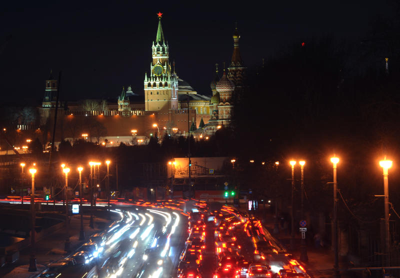 Четыре улицы закроют для движения транспорта из-за Общероссийской новогодней елки