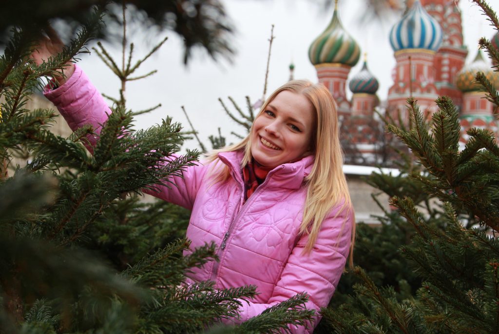 Москва открыла 230 елочных базаров
