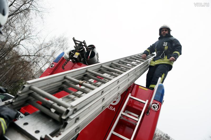 Спасатели локализовали пожар на востоке Москвы