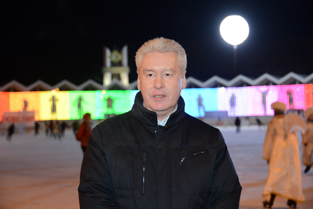 Сергей Собянин поручил открыть еще тысячу катков и 200 лыжных трасс в Москве
