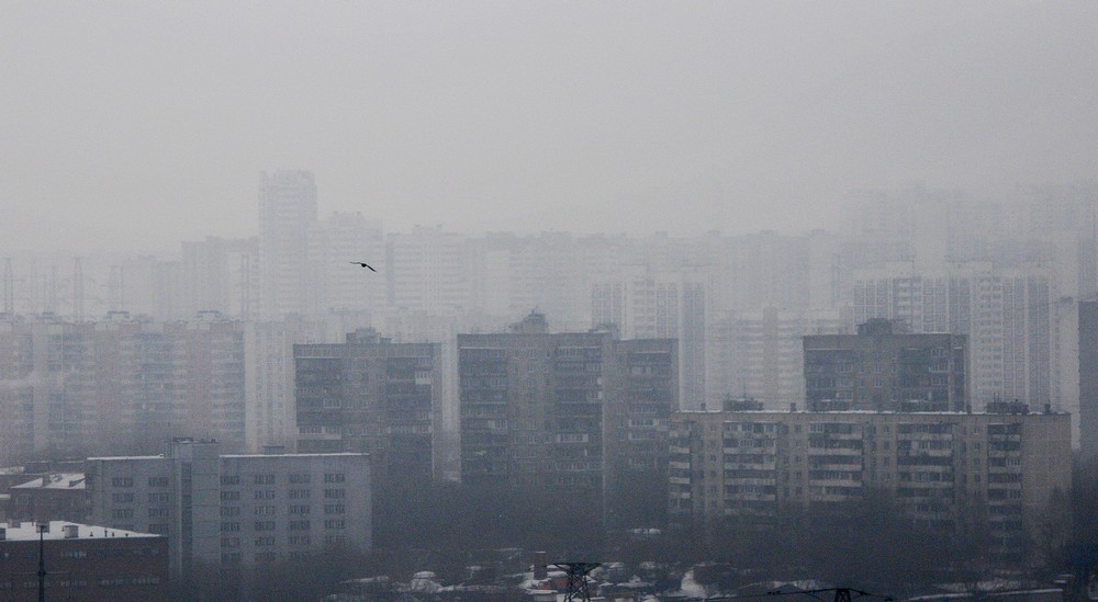Туман «порадует» москвичей с утра среды