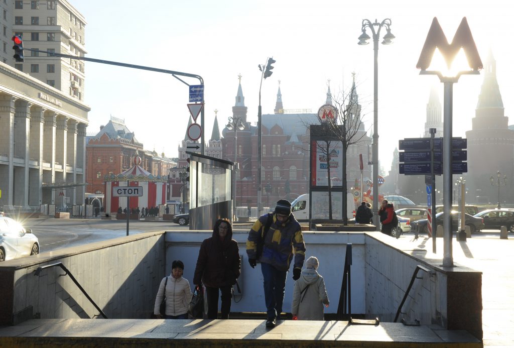 В Москве торговые палатки вновь «отодвинули» от метро