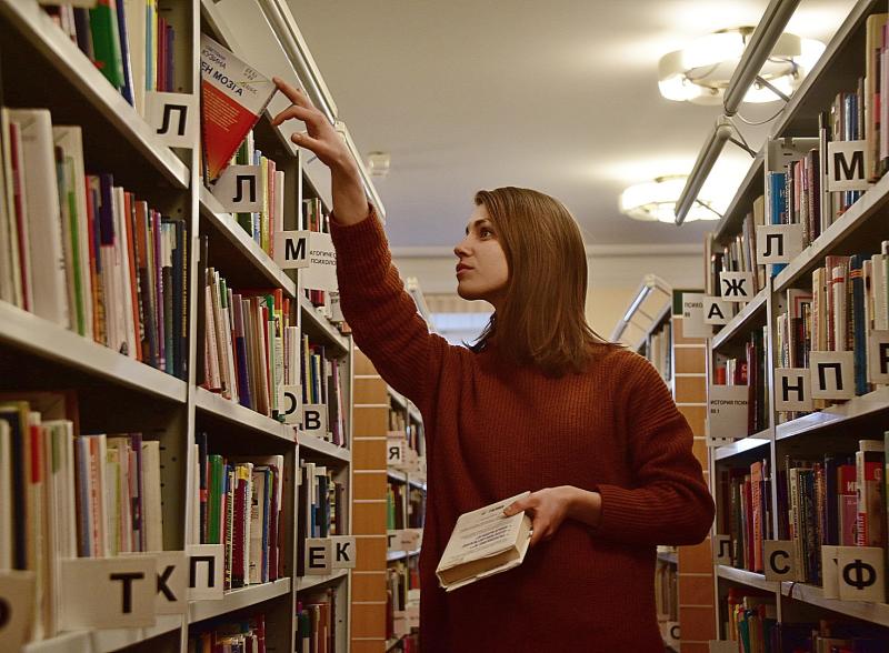 новые произведения можно найти в более чем 440 библиотеках города. Фото: Антон Гердо, «Вечерняя Москва»