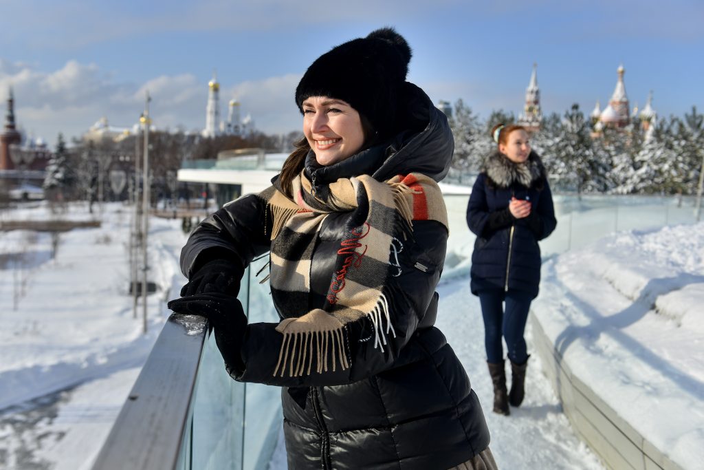 Небольшой снег и «плюс шесть» пообещали Москве на четверг
