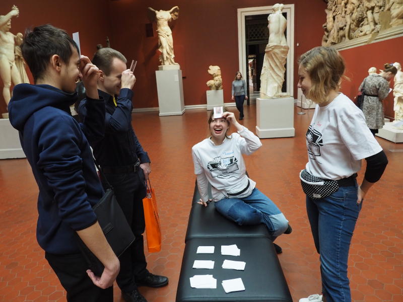 Волонтеры в музее: добровольцы помогут столичным экскурсоводам