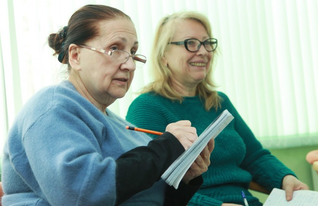 Библиотека имени Тургенева пригласила пенсионеров на занятия по английскому языку