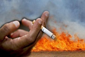 Курение – причина пожара! Фото: пресс-служба префектуры ЦАО