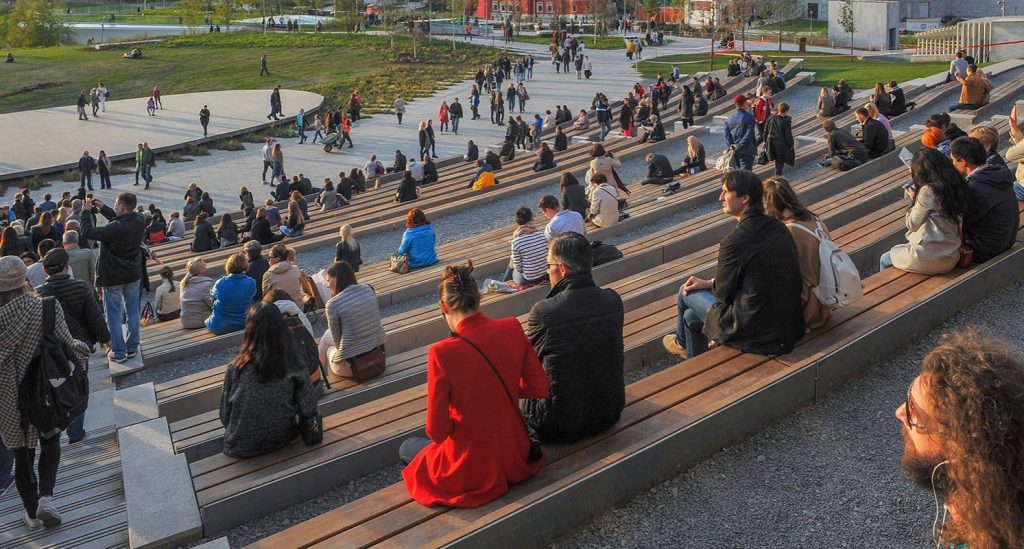 Число гостей парка «Зарядье» в Москве увеличилось вдвое