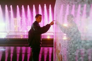Гости чемпионата по футболу увидят сухой танцующий фонтан в «Лужниках». Фото: архив, «Вечерняя Москва»