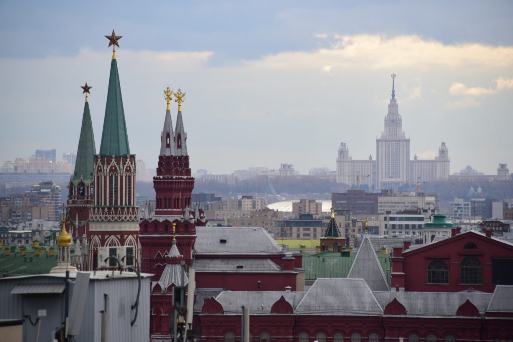 Штормовое предупреждение в Москве продлили до лета