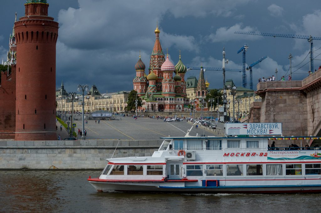 ФСО переведет Московский Кремль на летнее расписание