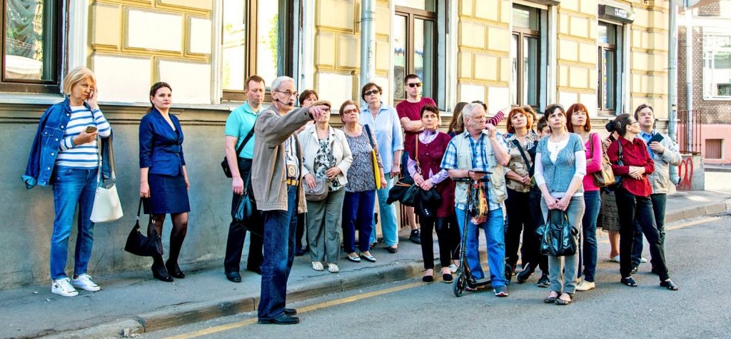 Пешеходные экскурсии по столице организуют в честь Дня России. Фото: mos.ru