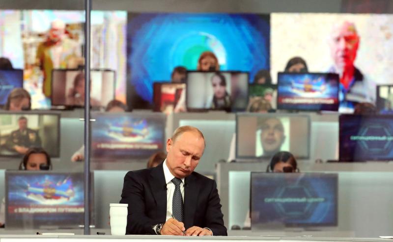 Путин пожелал успехов в реализации программы реновации в Москве