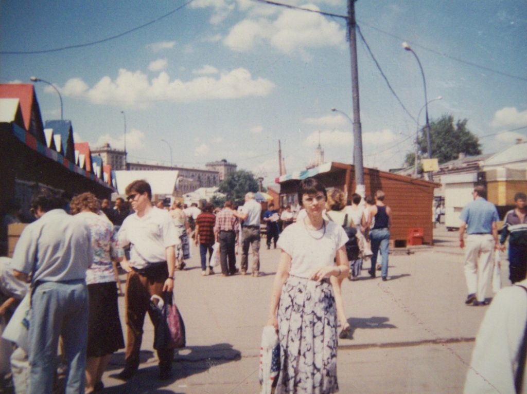 1996 год. Тогда Таганская площадь была заставленамагазинчиками и ларьками («Было»). Фото: Домашний архив Лакутиной А.Д. PASTVU.COM