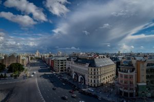 Желтый уровень опасности объявлен не только в столице. Фото: Александр Казаков