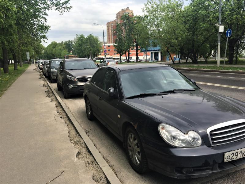 Новые парковочные места оборудуют на Рубцовской набережной