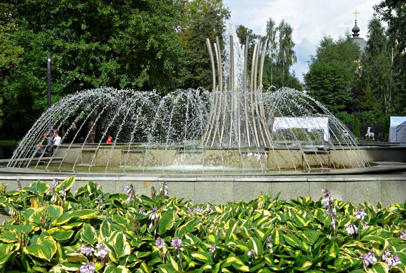 Три фонтана помоют в саду «Аквариум»