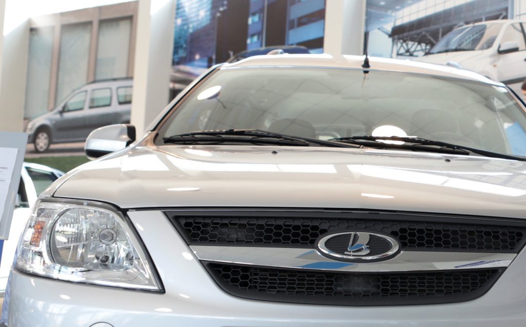 АвтоВАЗ анонсировал старт продаж обновленной Lada Granta