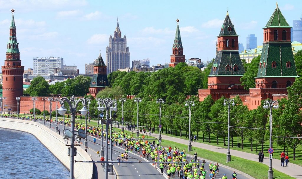 Некоторые улицы в центре столицы перекроют для проведения полумарафона. Фото: сайт мэра Москвы