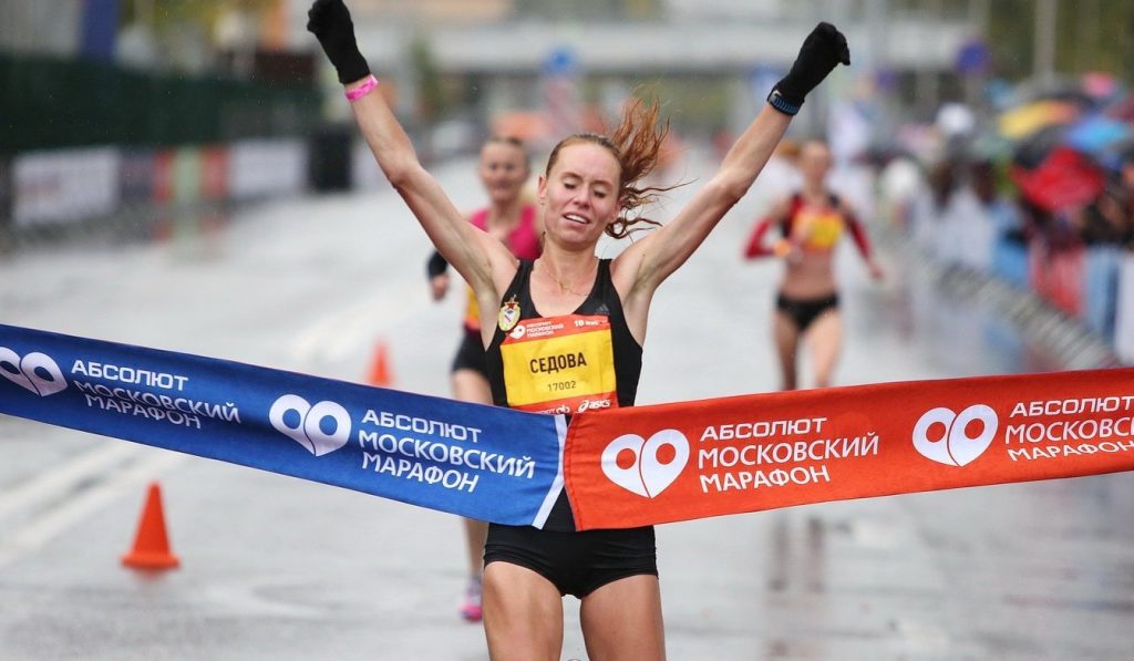 Осенний забег: более 30 тысяч участников собрал Московский марафон