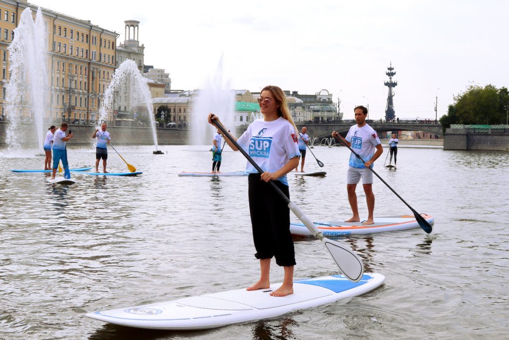 Плавучий бассейн с подогревом откроется на Москве-реке