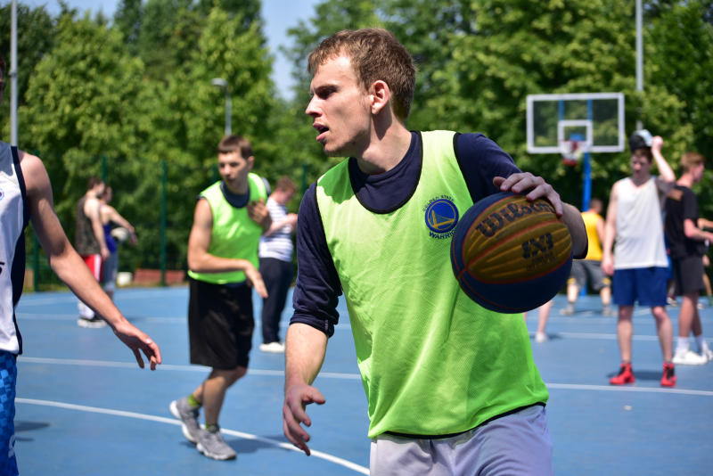 Соревнования по стритболу организует Молодежная палата Басманного района