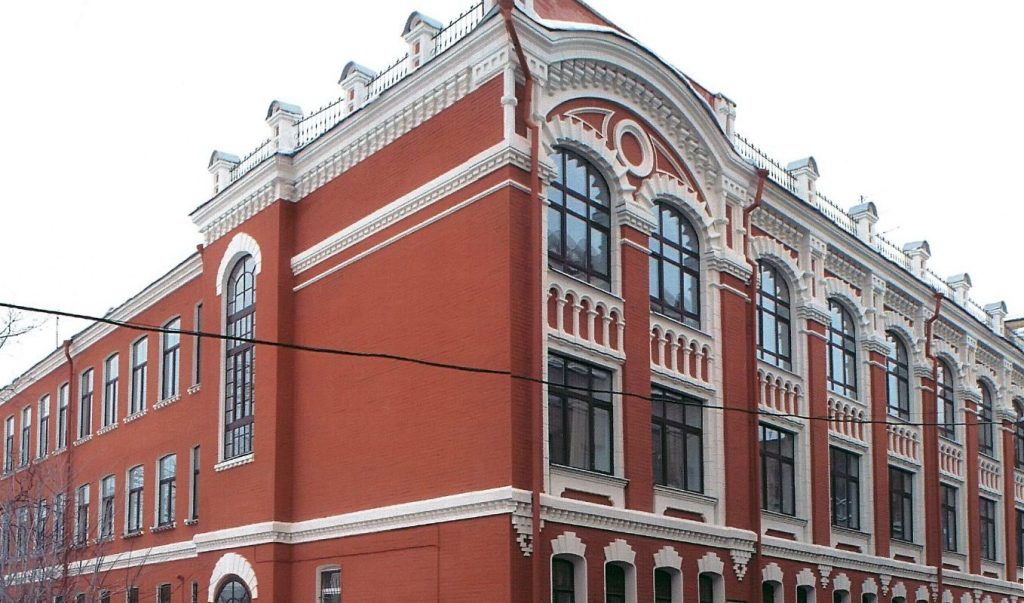 Здание училища имени Копейкина-Серебрякова взяли под охрану в Москве