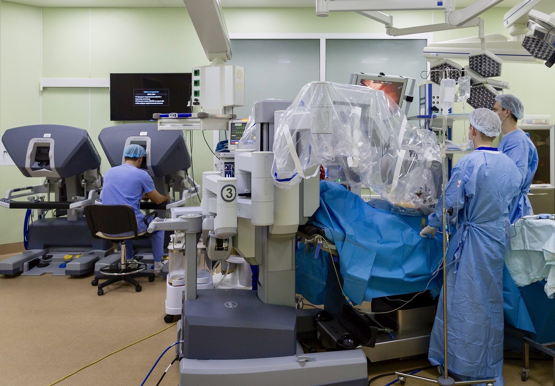 Хирурги Сеченовского университета провели сложную операцию с помощью робота. Фото предоставлено пресс-службой Сеченовского университета