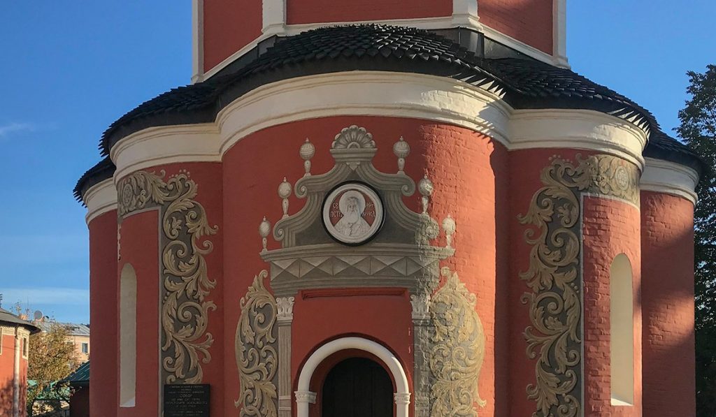 Специалисты завершат реставрацию главного собора Высоко-Петровского монастыря осенью. Фото: сайт мэра Москвы