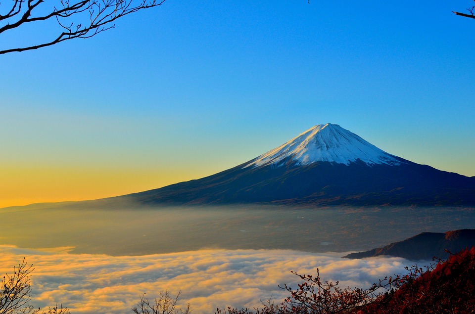 Обсуждение «Тайных видов на гору Фудзи». Фото: pixabay.com