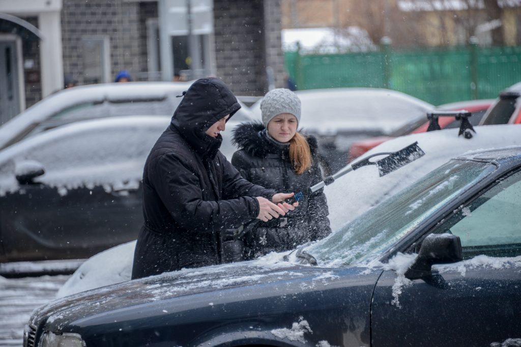 Москвичам пригрозили облысением из-за отсутствия шапки в мороз