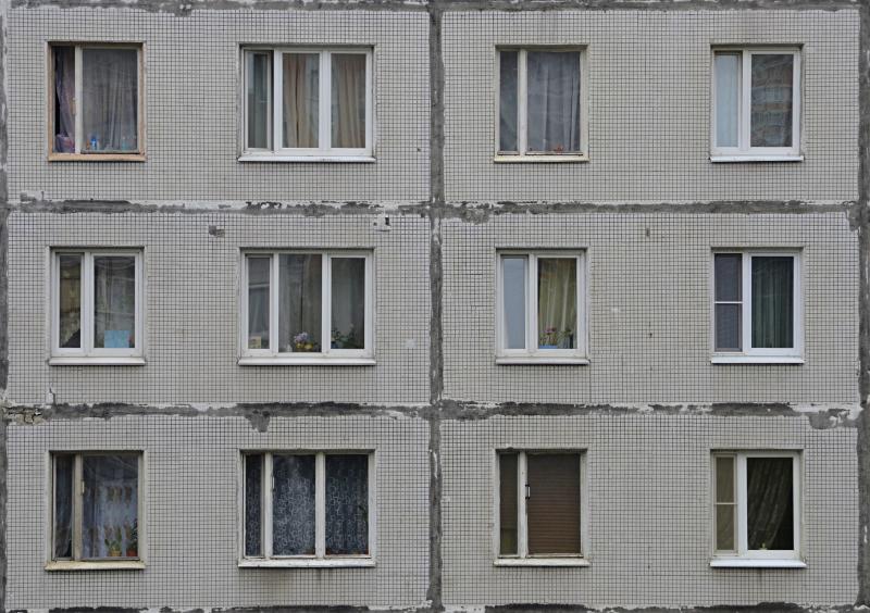 Семь квартир ветеранов и малоимущих семей отремонтировали в Красносельском районе. Фото: Анна Быкова