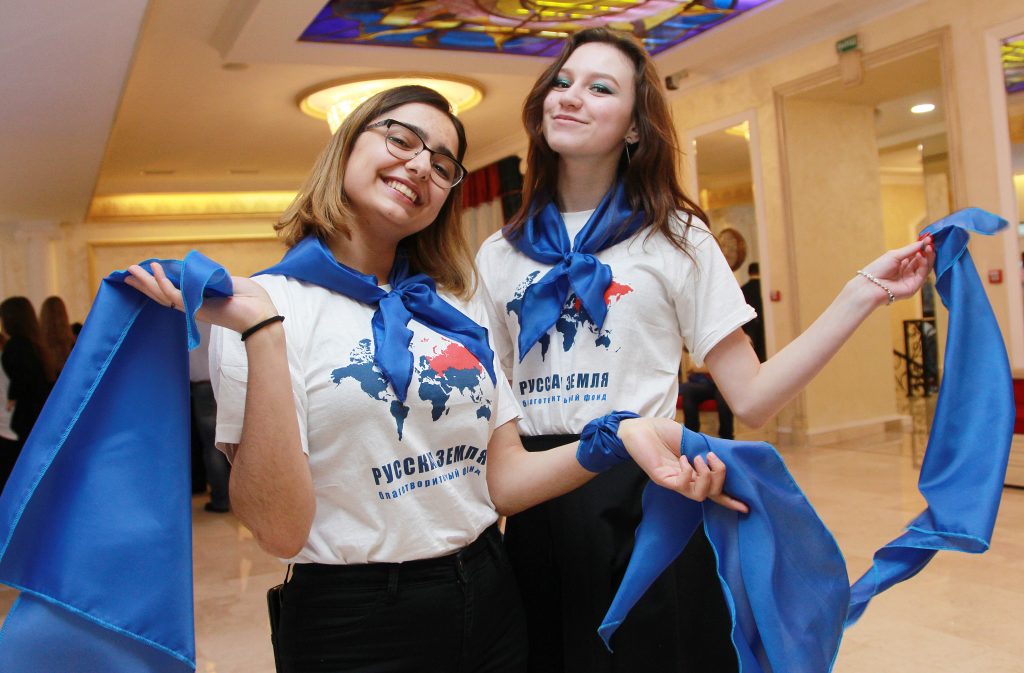 Артем Метелев: Более 30 процентов москвичей задумываются о волонтерской деятельности