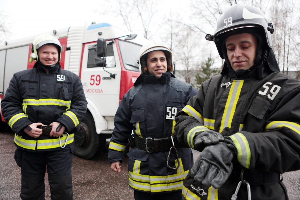 МЧС Москвы не обнаружило пожара в эвакуированном бизнес-центре