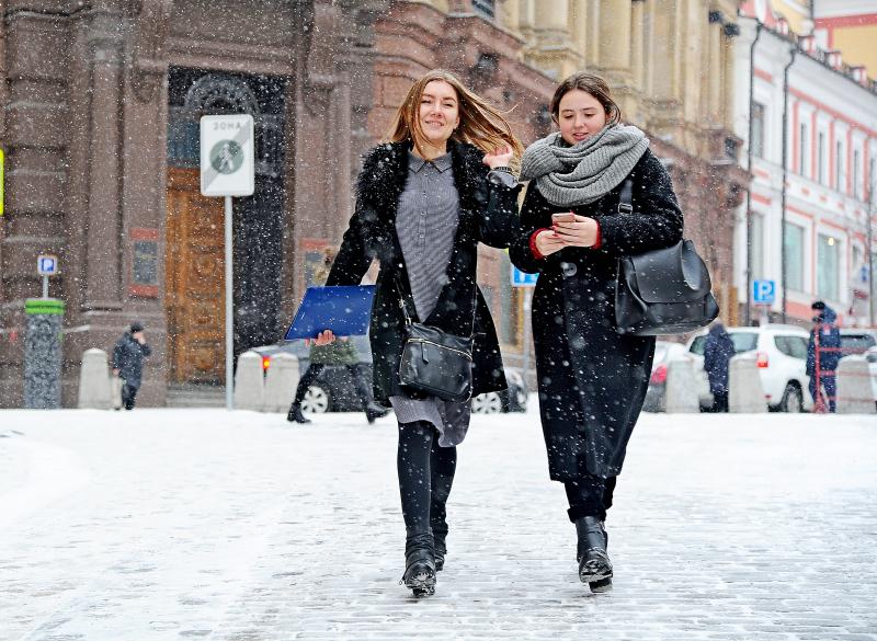 Жителям Москвы пообещали снежное воскресенье