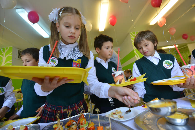 Услуга выбора меню появилась в более 250 школах столицы. Фото: архив, «Вечерняя Москва»