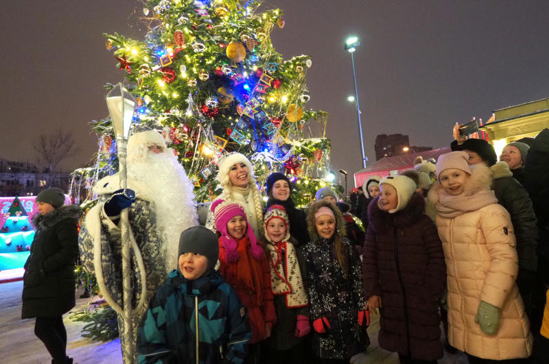Новогодняя афиша: обширную программу на праздники подготовили в центре Москвы