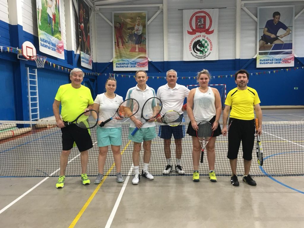 Отборочный турнир по теннису состоялся в Таганском районе. Фото предоставлено организатором турнира Юрием Бурашовым