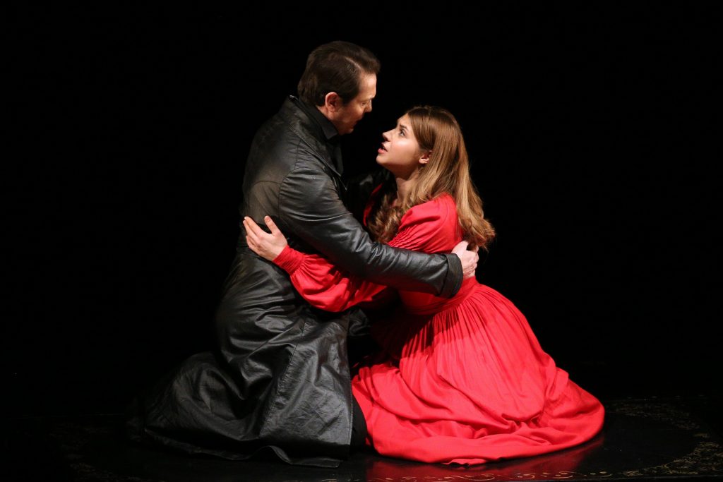 Фотофакт: спектакль «Гроза» на сцене Большого драматического театра имени Товстоногова