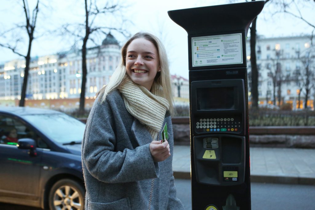 Москвичам пообещали 71 день бесплатной парковки в 2019 году