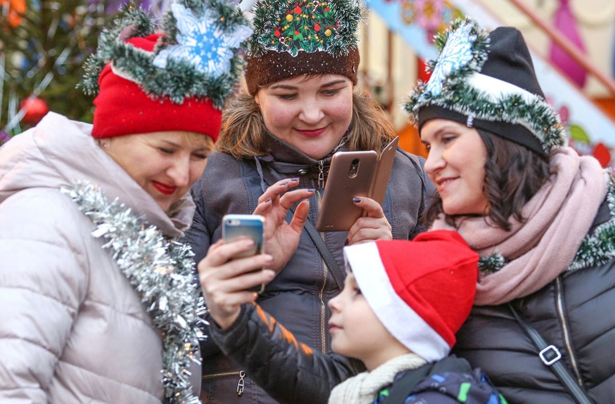 Более 161 тысяч раз жители и гости столицы подключились к городскому Wi-Fi в новогодние праздники. Фото: сайт мэра Москвы