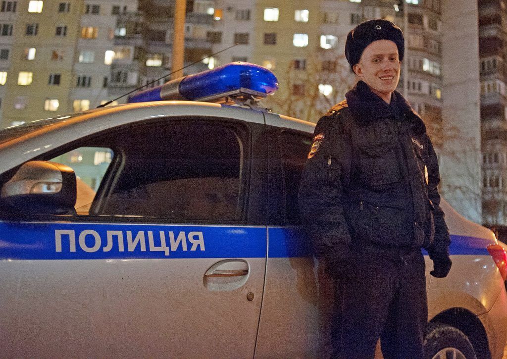 Полицейские в Мещанском районе столицы задержали подозреваемого в грабеже