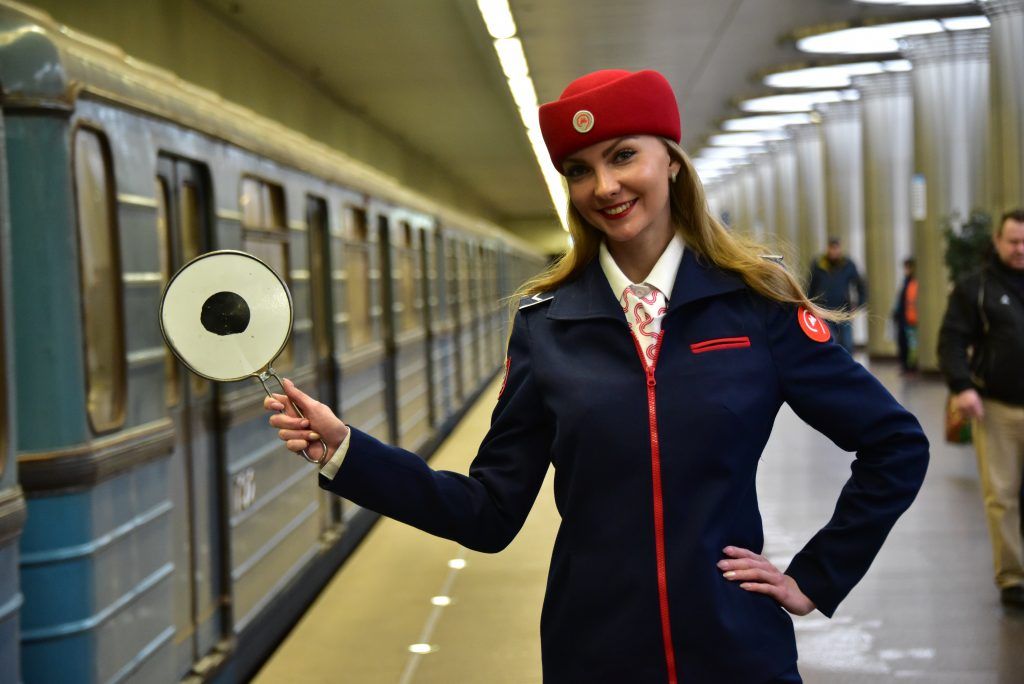 Книги, плитку и фитнес-коврики забыли в московском метро за январь