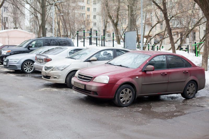 Доступ к платным парковкам на Краснопрудной улице ограничат из-за закрытия пяти станций метро